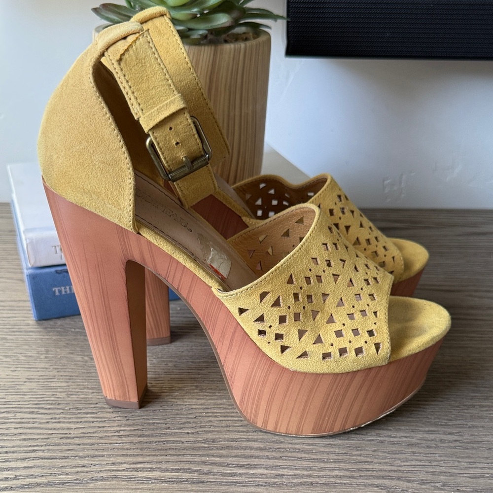 JustFab Yellow Platform Sandals with Wooden Heel